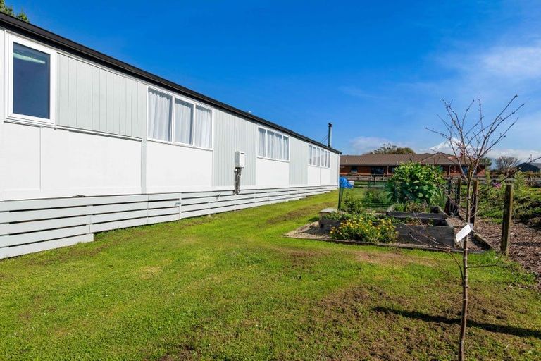 Photo of property in 42b Flint Road West, Stratford, 4332
