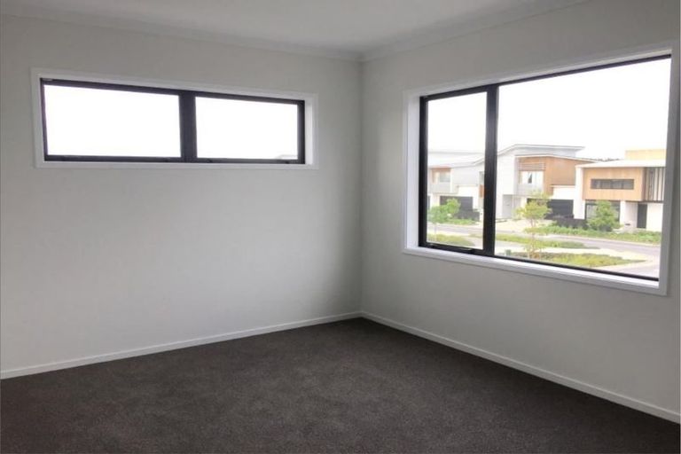 Photo of property in 1 Mapou Road, Hobsonville, Auckland, 0616
