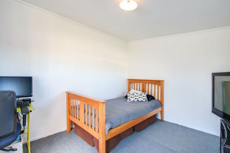 Photo of property in 21 Freyberg Avenue, Tamatea, Napier, 4112