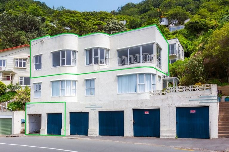 Photo of property in 110 Grafton Road, Roseneath, Wellington, 6011