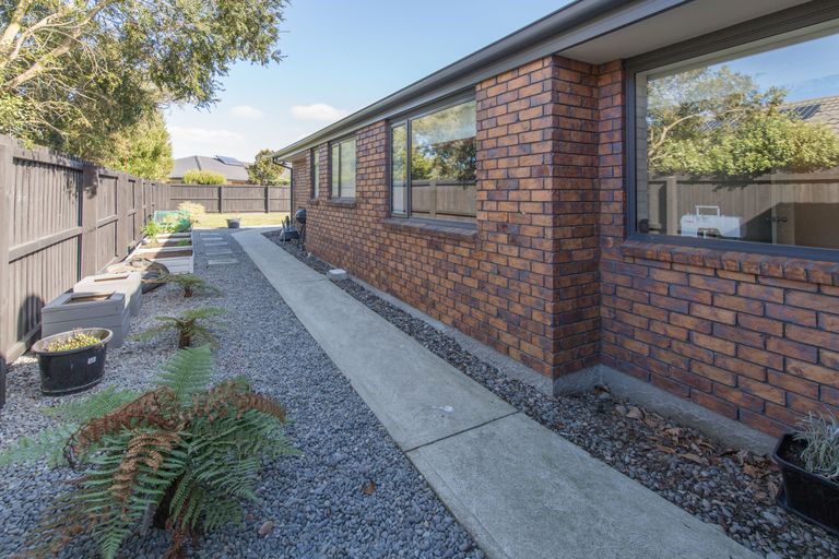 Photo of property in 7 Rochester Crescent, Rolleston, 7614