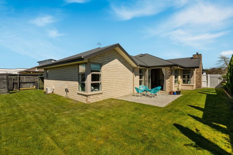 Photo of property in 6 Brookwater Avenue, Northwood, Christchurch, 8051
