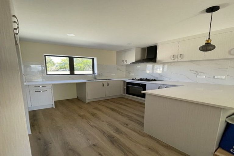 Photo of property in 367c Don Buck Road, Massey, Auckland, 0614