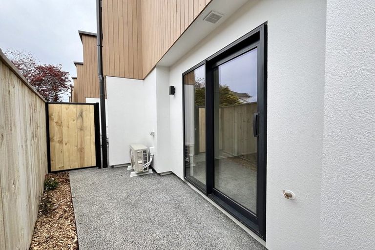 Photo of property in 12/92 Cambridge Terrace, Waterloo, Lower Hutt, 5011