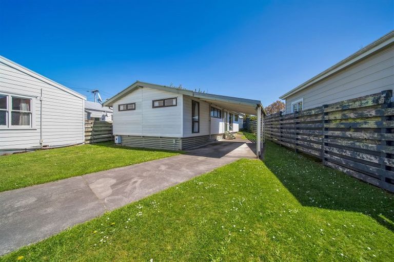 Photo of property in 33 Regent Street, Hawera, 4610