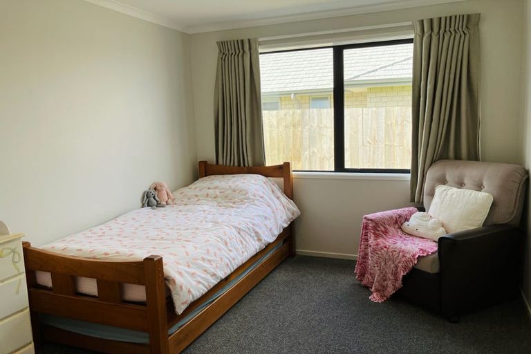 Photo of property in 27 Nicolau Avenue, Rolleston, 7615