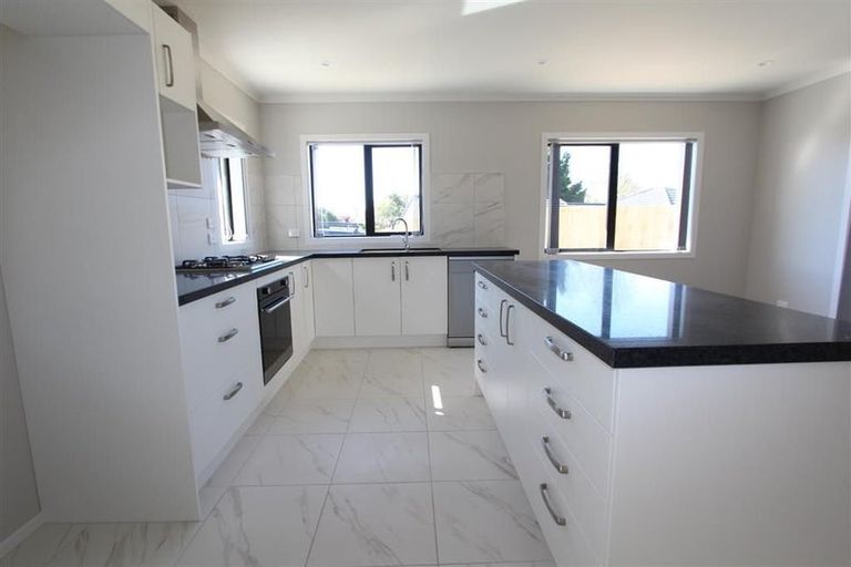 Photo of property in 22 Southbrook Close, Glenview, Hamilton, 3206