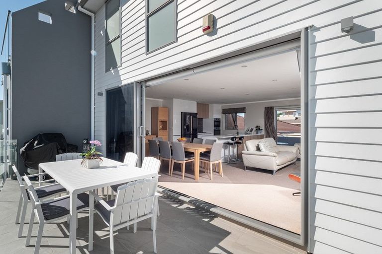 Photo of property in 369c Oceanbeach Road, Mount Maunganui, 3116