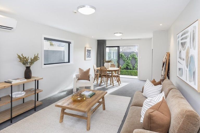 Photo of property in 1/18 Carlton Mill Road, Merivale, Christchurch, 8014