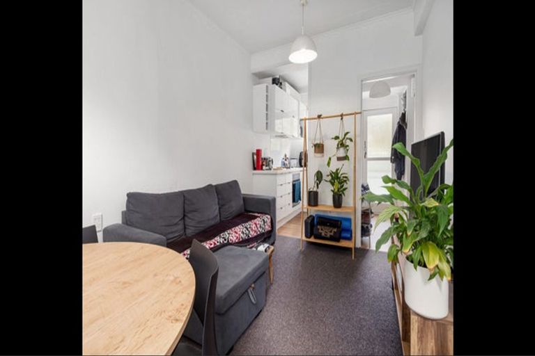 Photo of property in 146 Glenmore Street, Northland, Wellington, 6012