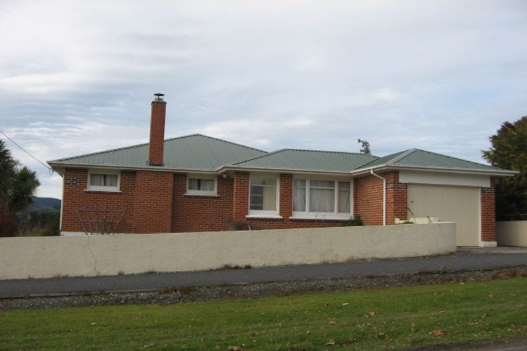 Photo of property in 43 Peel Street, Lawrence, 9532
