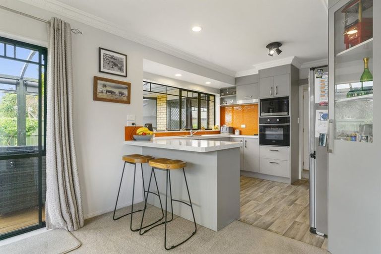 Photo of property in 40 Ocean Crest, Papamoa Beach, Papamoa, 3118
