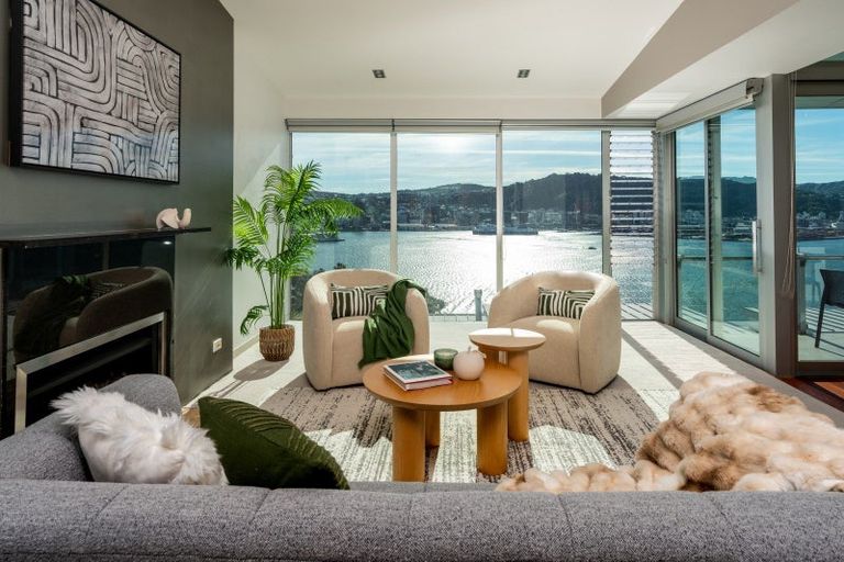 Photo of property in 26 The Crescent, Roseneath, Wellington, 6011