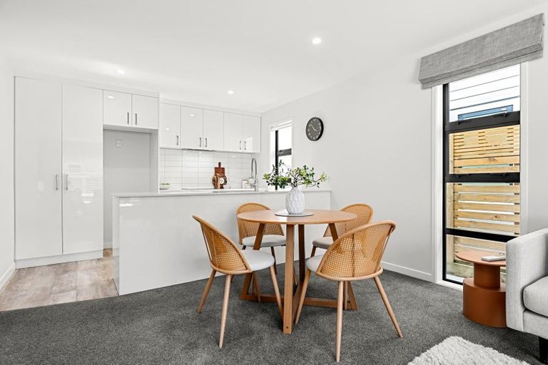 Photo of property in 90a Cambridge Terrace, Waterloo, Lower Hutt, 5011