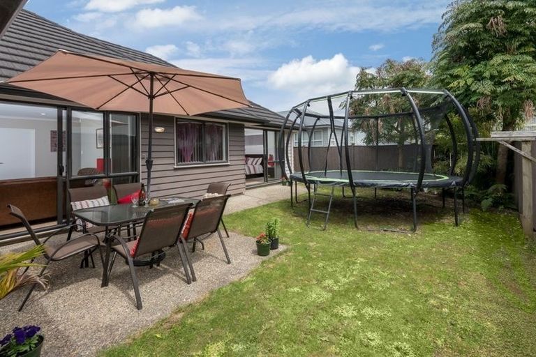 Photo of property in 12 Citron Court, Flat Bush, Auckland, 2016