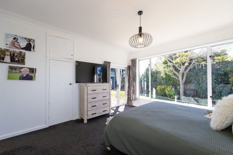 Photo of property in 113 Taradale Road, Onekawa, Napier, 4110