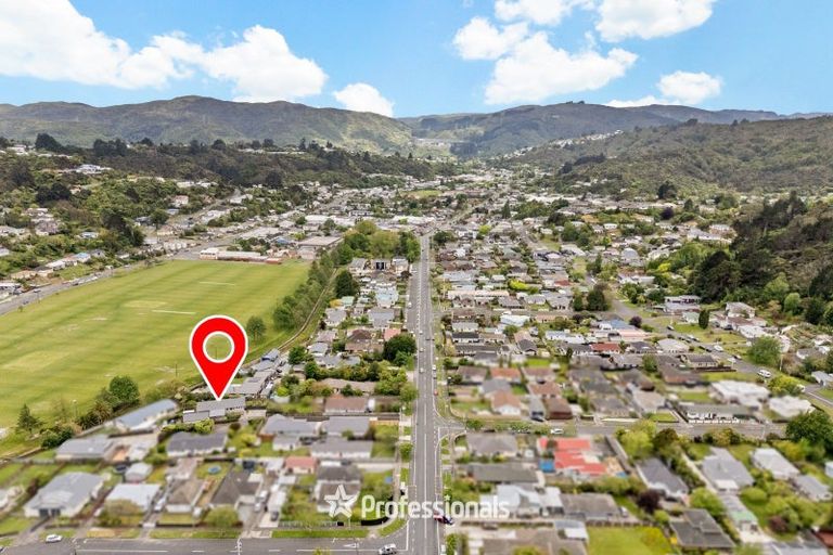 Photo of property in 294 Stokes Valley Road, Stokes Valley, Lower Hutt, 5019