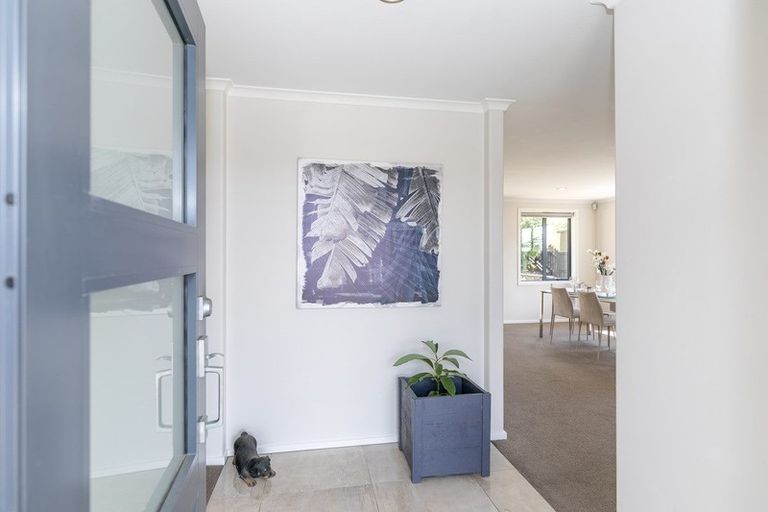 Photo of property in 18 Patatee Terrace, Baverstock, Hamilton, 3200