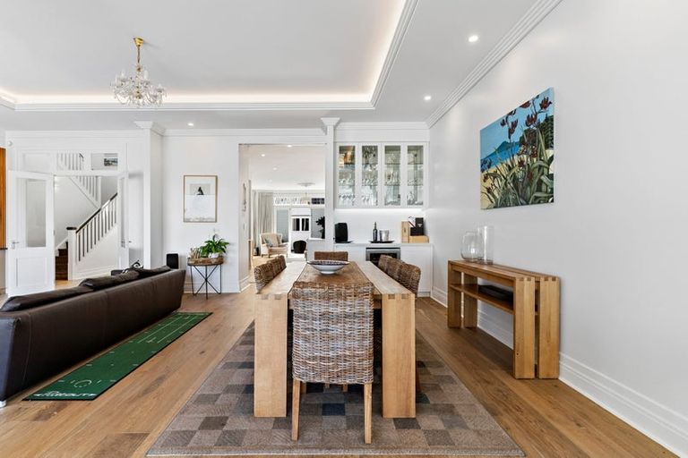 Photo of property in 21 Norwood Road, Bayswater, Auckland, 0622