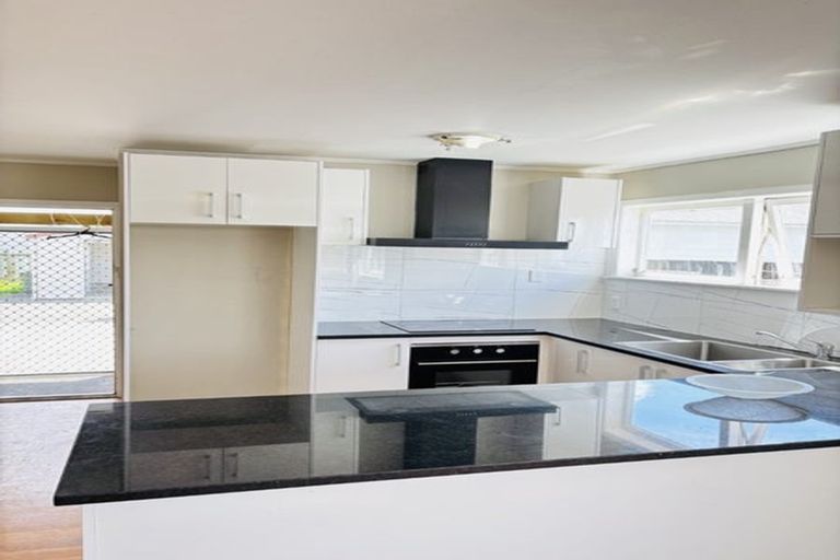 Photo of property in 33 Royston Street, Rosehill, Papakura, 2113
