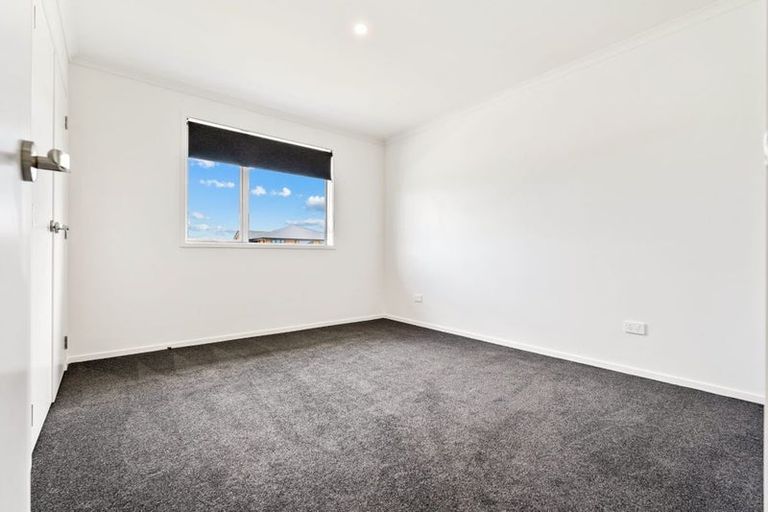 Photo of property in 12 Saint Michaels Crescent, Kelburn, Wellington, 6012