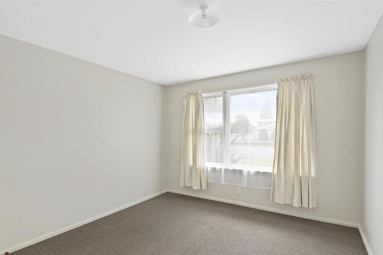 Photo of property in 82 Linwood Avenue, Linwood, Christchurch, 8011