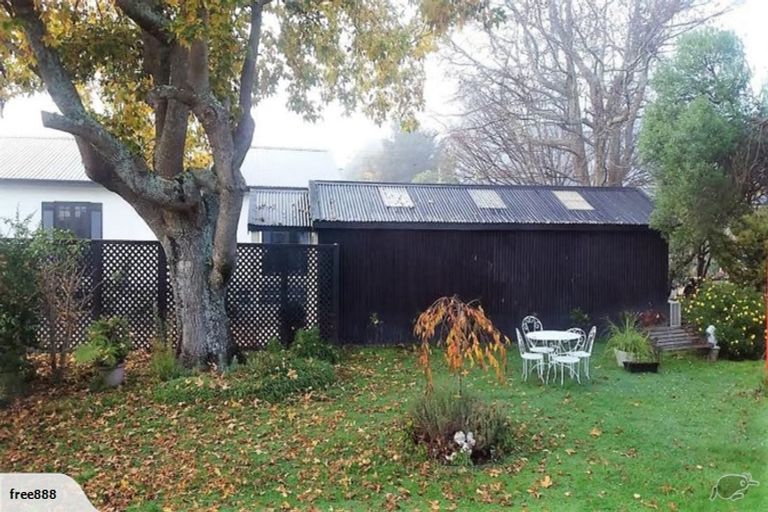 Photo of property in 6 Mcmaster Street, Greytown, 5712