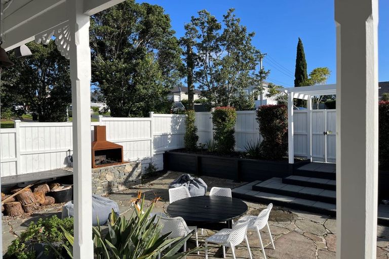 Photo of property in 1/101 Birkenhead Avenue, Birkenhead, Auckland, 0626