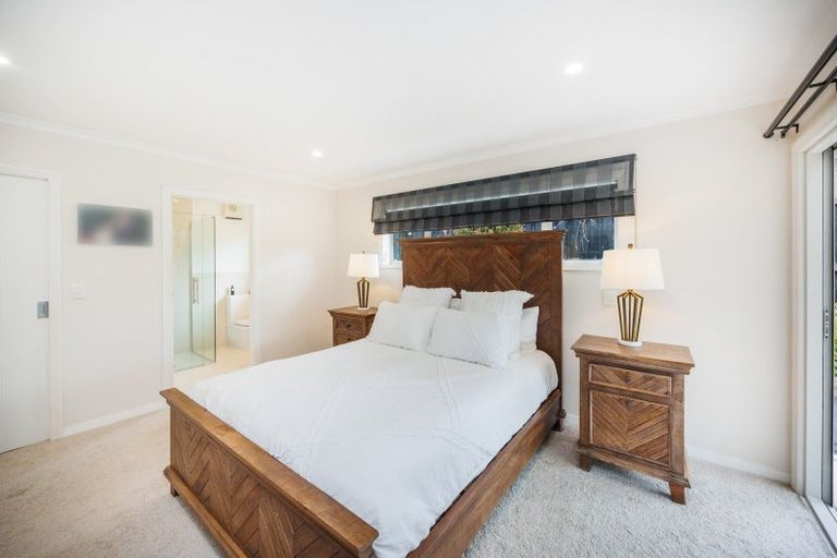 Photo of property in 28 Cashmere Drive, Fitzherbert, Palmerston North, 4410