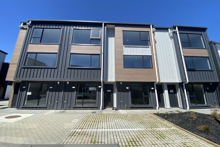 Photo of property in 43 Marumaru Lane, Manurewa, Auckland, 2102