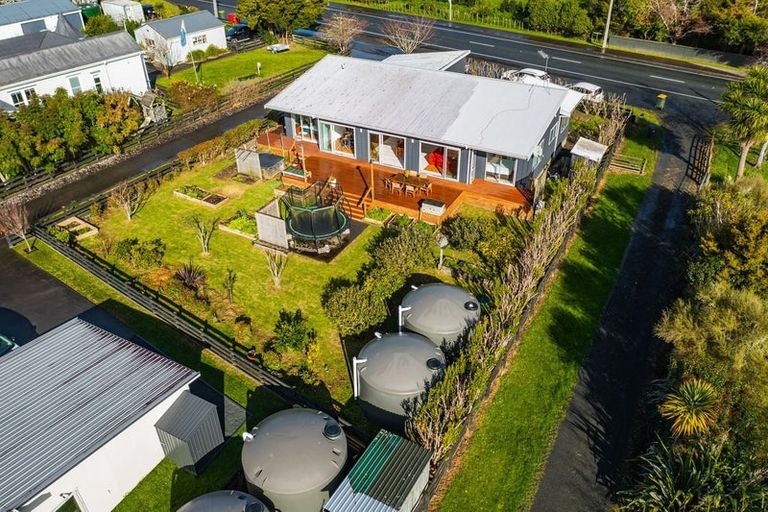 Photo of property in 962 Kahikatea Flat Road, Waitoki, Kaukapakapa, 0871