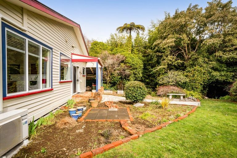 Photo of property in 25 Portia Street, Stratford, 4332