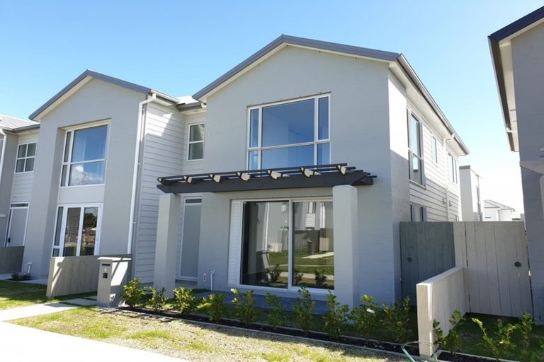 Photo of property in 6 Treestump Road, Takanini, 2112