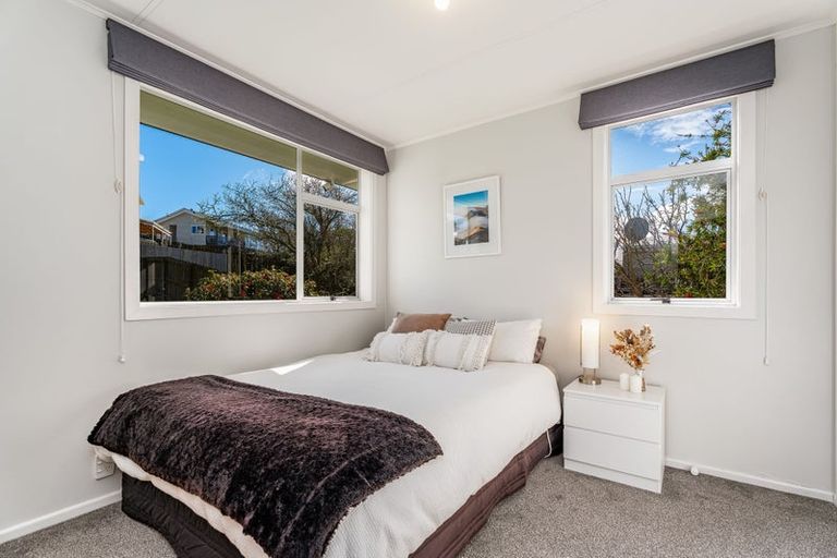 Photo of property in 3 Stipulate Place, Ascot Park, Porirua, 5024