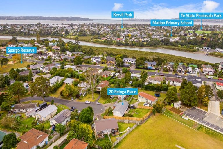Photo of property in 20 Reinga Place, Massey, Auckland, 0614