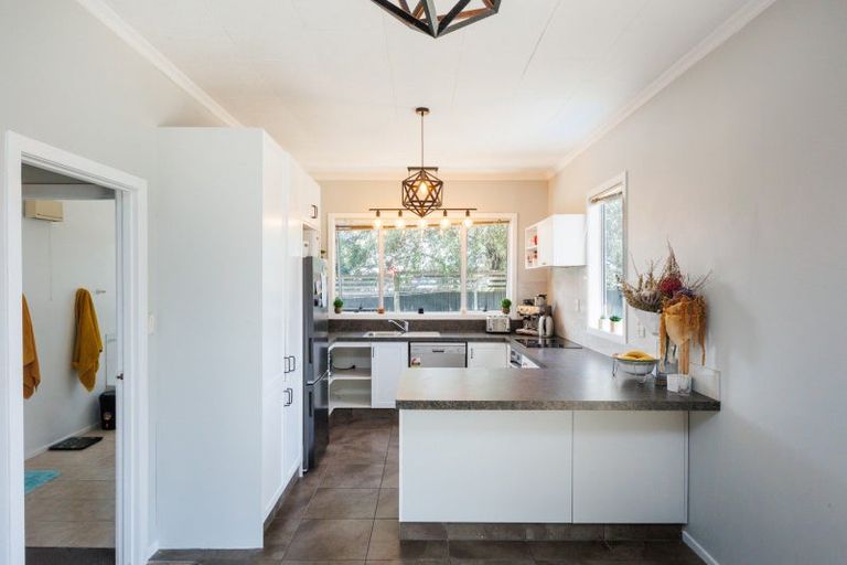 Photo of property in 8a Kaimanawa Street, Kelvin Grove, Palmerston North, 4414