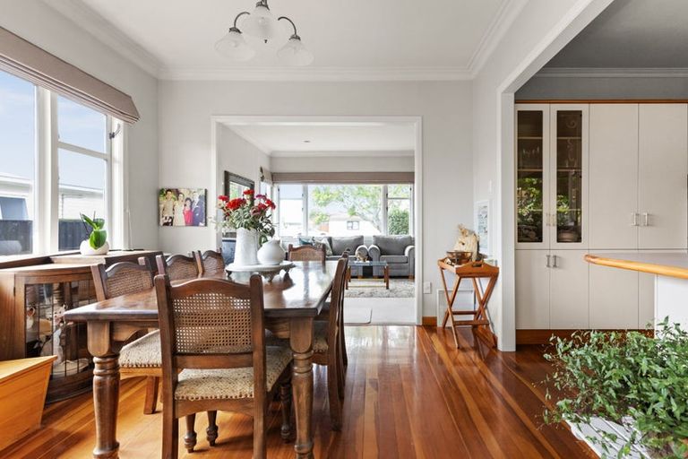 Photo of property in 153 Gloucester Street, Taradale, Napier, 4112