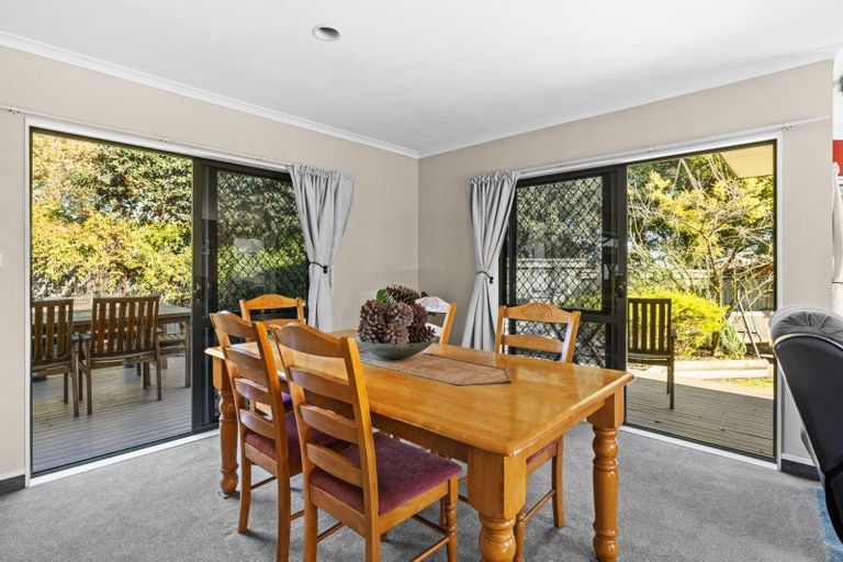 Photo of property in 17 Penlington Place, Havelock North, 4130