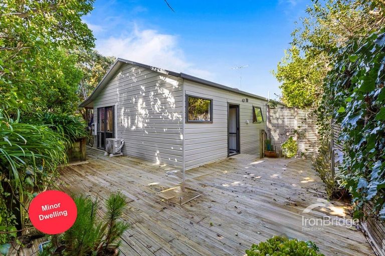 Photo of property in 17 Keegan Drive, Massey, Auckland, 0614