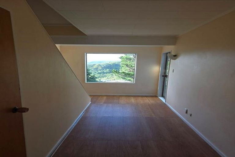 Photo of property in 20 Kerkwall Drive, Naenae, Lower Hutt, 5011