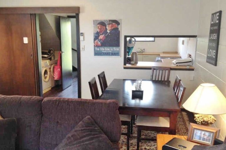 Photo of property in 1/37 Geraldine Street, Edgeware, Christchurch, 8013