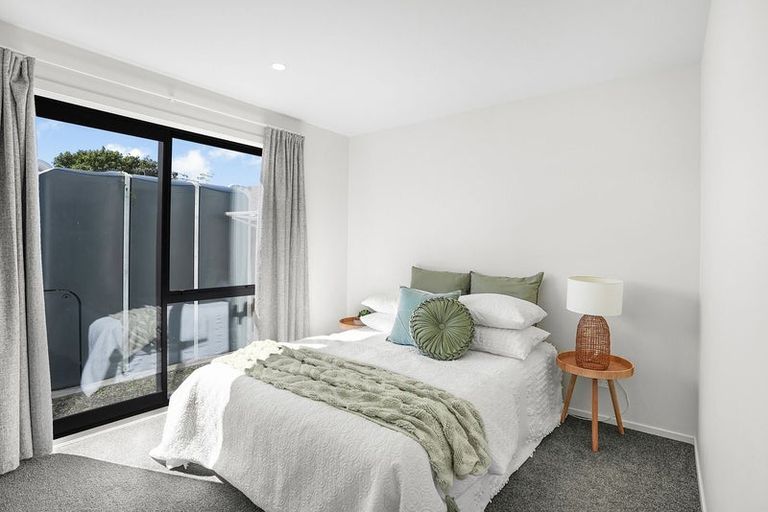 Photo of property in 2/6 Exchange Street, Ebdentown, Upper Hutt, 5018