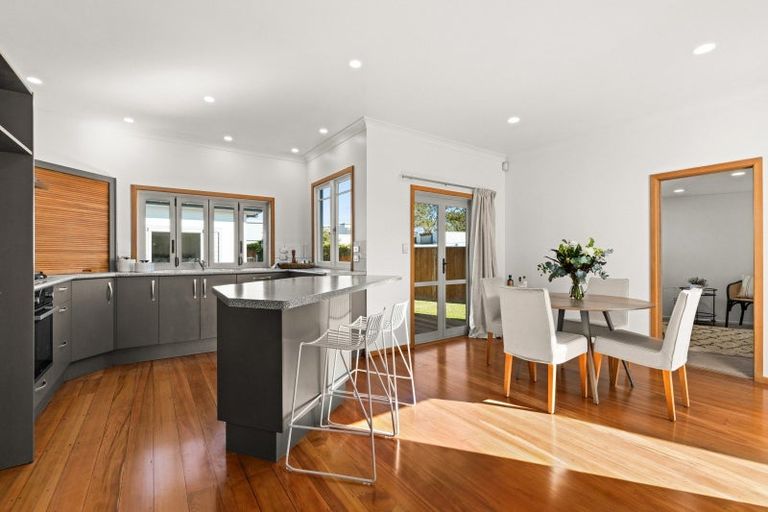 Photo of property in 22 Campbell Street, Havelock North, 4130