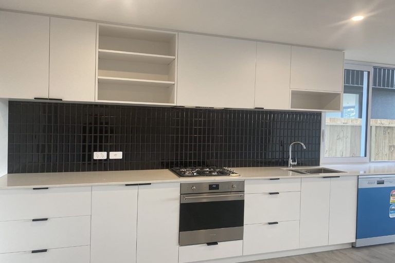 Photo of property in 6u5 Bushland Grove, Paparangi, Wellington, 6037