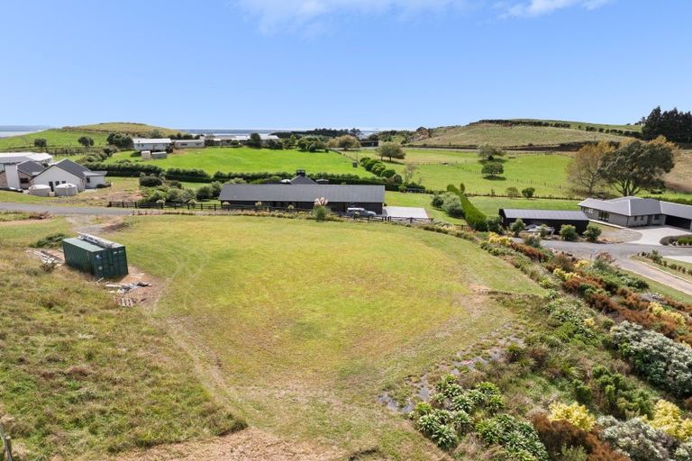 Photo of property in 8 Kahu Lane, Minden, 3176