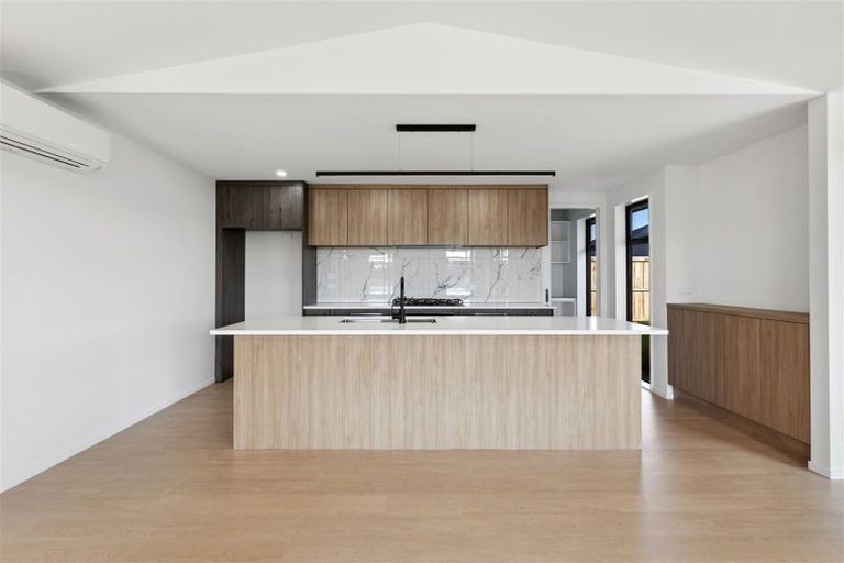 Photo of property in 8 Ivan Mauger Place, Rolleston, 7615