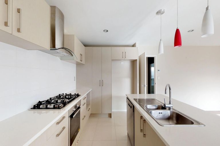 Photo of property in 240 Harbourside Drive, Karaka, Papakura, 2113