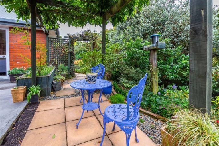 Photo of property in 28 Lionel Street, Avonside, Christchurch, 8061