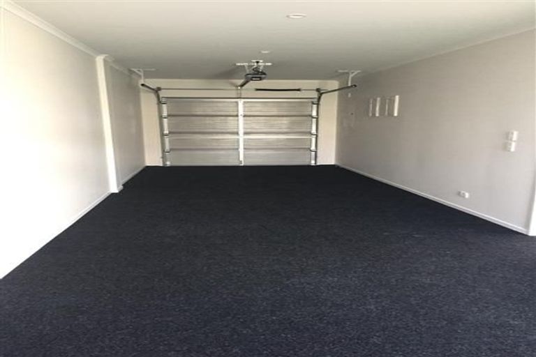 Photo of property in 8 Tyler Davies Drive, Red Beach, 0932