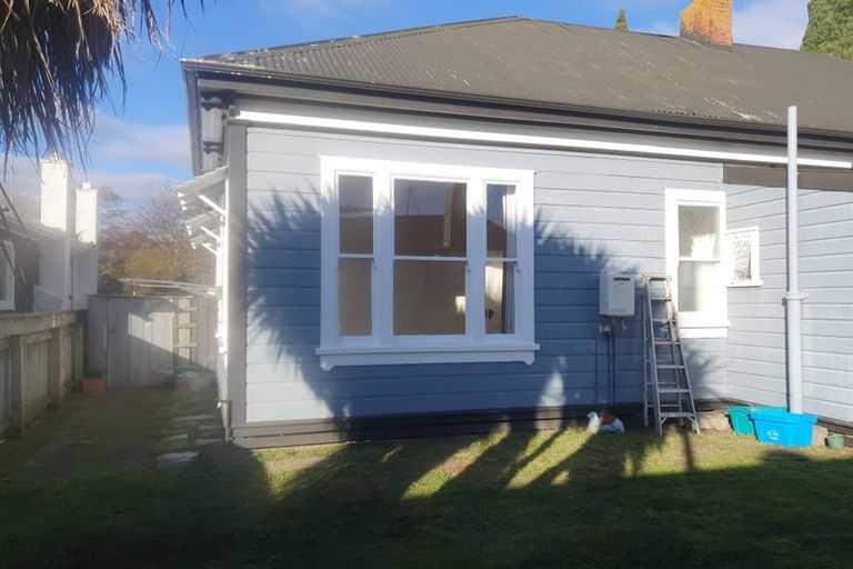 Photo of property in 37 Ludlam Crescent, Woburn, Lower Hutt, 5010